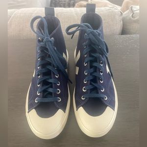 VEJA Nova High Top Sneaker